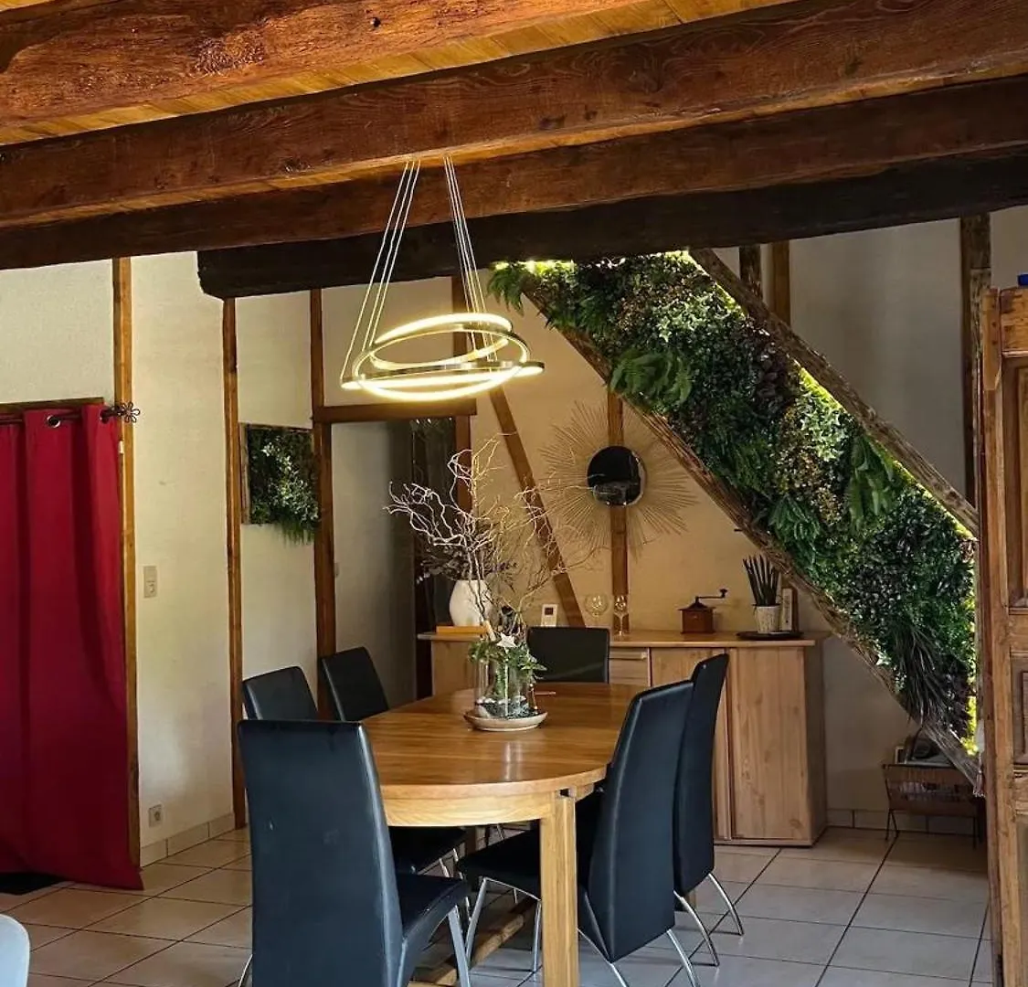Villa Spacieuse Avec Piscine A Bas-Segala La Bastide-l'Eveque